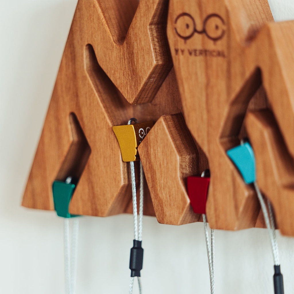 YY Vertical Key Holder Mountain