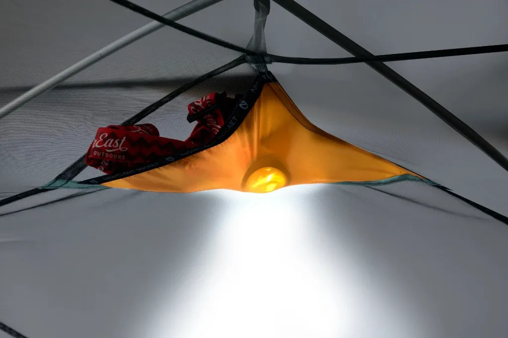 imgi_40_Aurora-2P-Silt_811666035837_Detail-Pocket-Nightlight.webp