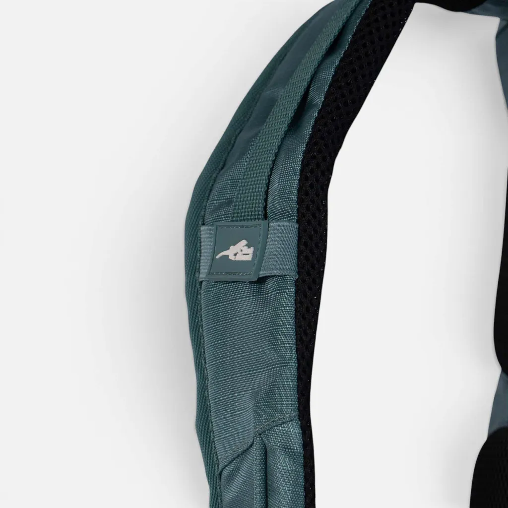 First Ascent Swift Day Pack 25L - 04.webp