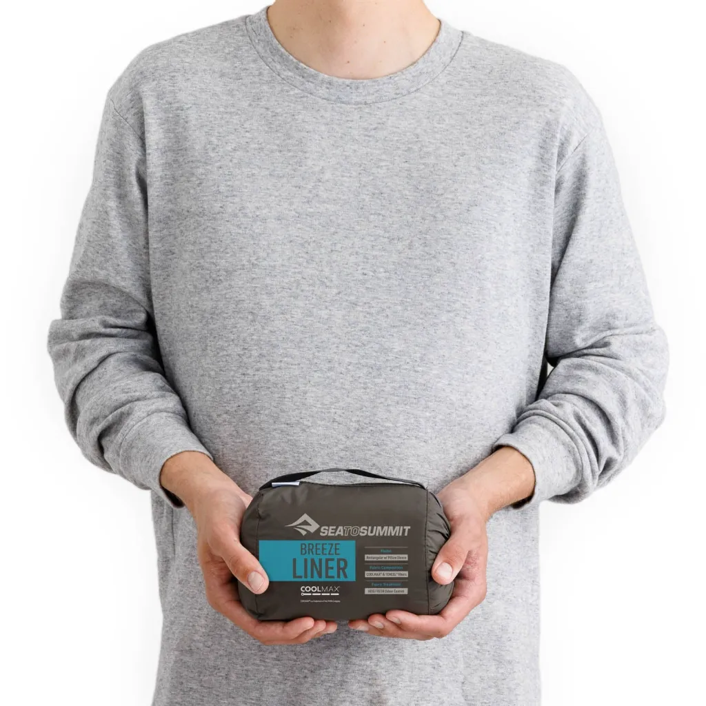 imgi_48_BreezeSleepingBagLinerRectangularWithPillowSleeve_ASL031081-250207_MODEL_2_WBG.webp